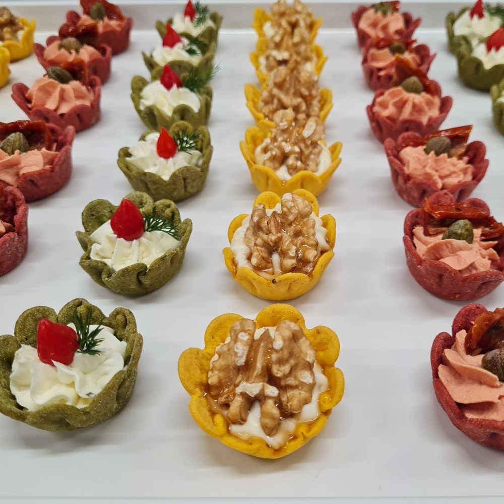 Canapè mit Frischkäse